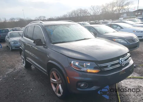 2016 Volkswagen Tiguan R-Line z USA, uszkodzony, nr VIN WVGAV7AX9GW598263